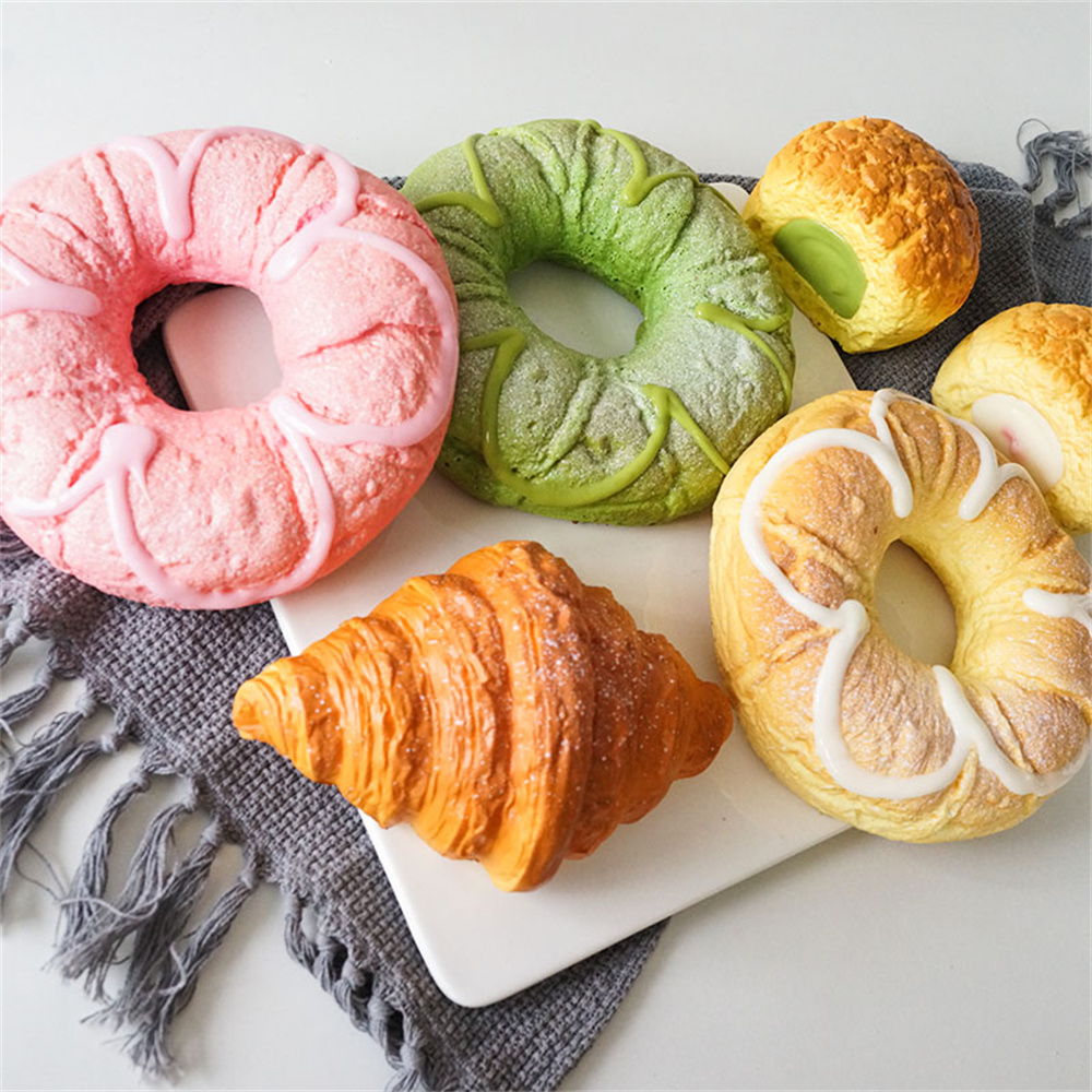 Ciambella artificiale da 15 cm - Wedding Decor Supply Store recensione e prezzo