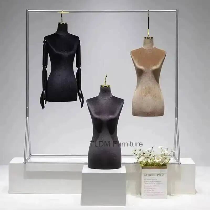 Espositore per Abbigliamento F - The Wedding Supply Store recensione e prezzo